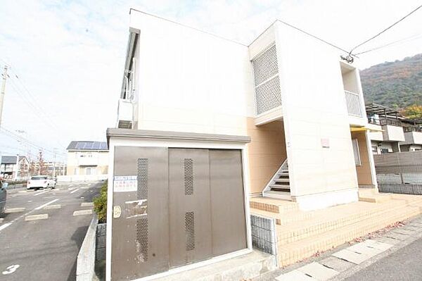 香川県高松市屋島西町(賃貸アパート1K・2階・23.18㎡)の写真 その2
