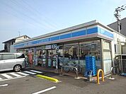ローソン丸亀津森町宮浦店まで750ｍ