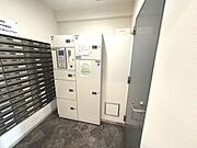 24時間宅配ボックス完備。不在時でも荷物が受け取れ大変便利です。 