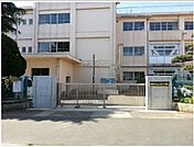 星久喜小学校（800m）
