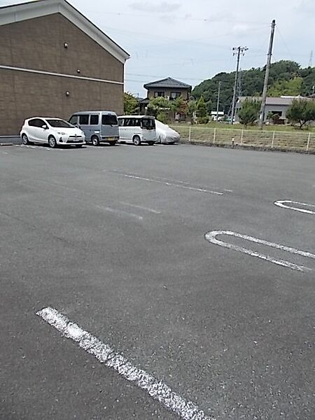 画像12:広々とした駐車場です♪