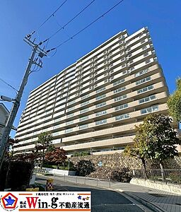 外観:南向き、日当たり・通風良好、LDK約14.5帖、対面式キッチン、全居室収納有、出窓、ワイドバルコニー、エレベーター・防犯カメラ有、最寄りバス停徒歩5分、閑静な住宅街など魅力的です♪ 外観:南向き、日当たり・通風良好、LDK約14.5帖、対面式キッチン、全居室収納有、出窓、ワイドバルコニー、エレベーター・防犯カメラ有、最寄りバス停徒歩5分、閑静な住宅街など魅力的です♪