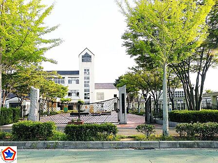 市立東町小学校 約630m