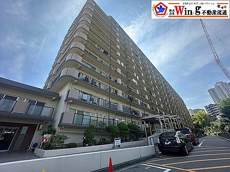 南向き、高層階、日当たり・通風良好、LDK約16帖、キッチン勝手口有、両面バルコニー、トランクルーム、ペット飼育可能(規約有)、駅徒歩圏・2WAYアクセス可能、近隣施設良好など魅力的です♪