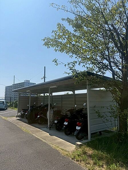 バイク置場・駐輪場