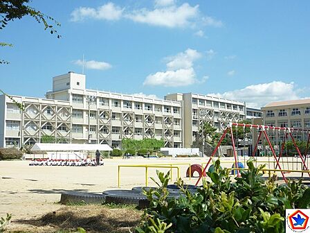 市立乙木小学校 約830ｍ