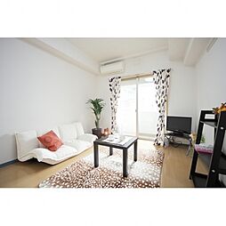 ドミ・プレミール2 2階1Kのリビング/ダイニング