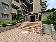 すっきりとしたエントランスが毎日お出迎えしてくれます。