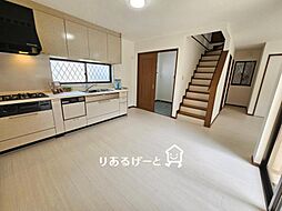 鳥飼下2丁目　中古一戸建て