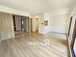 レックスシティウイング大阪 3LDKのリビング/ダイニング