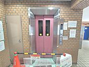 エレベータ―完備！お荷物が多い時にも便利です！