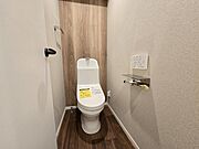 トイレが2ヶ所にあるので複数人でも快適に暮らせます