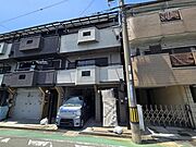 見通しが良く、お車の入出庫もスムーズに行えそうです。
