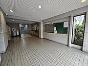 管理の行き届いた玄関ホール！