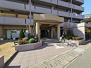 すっきりとしたエントランスが毎日お出迎えしてくれます。