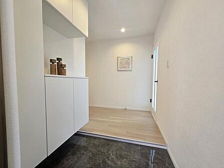 シューズボックス付きでスムーズに準備ができる玄関です!