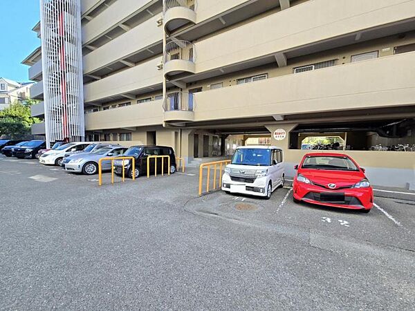 駐車場を拡大表示