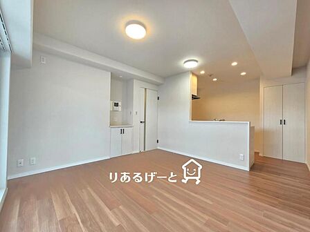 LDK12.3帖:清潔感があり、明るく落ち着いた雰囲気の室内空間!