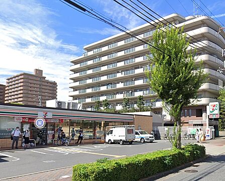セブンイレブン　大阪友渕町3丁目店