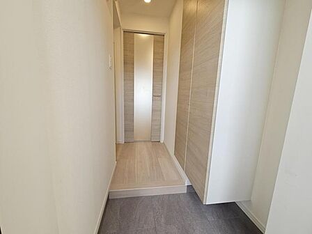 シューズボックス付きでスムーズに準備ができる玄関です!