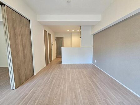 LDK12.5帖:思わず微笑みたくなるような居心地の良さがあるリビングです!
