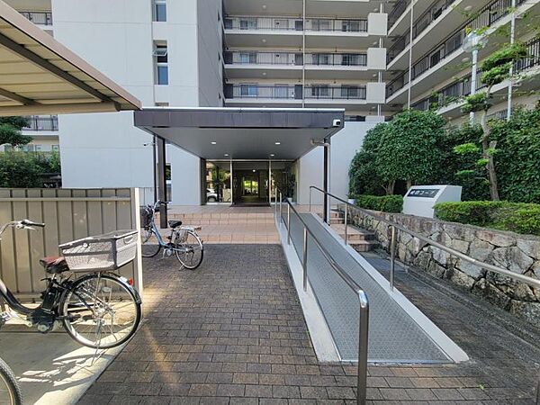 エントランスを拡大表示