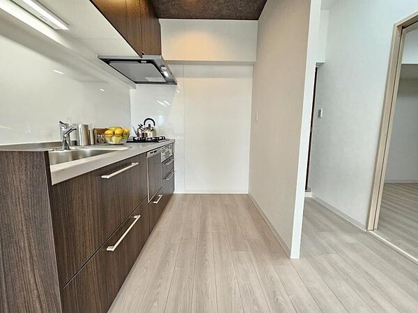 キッチンを拡大表示