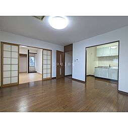 エスディビル 4LDKの写真