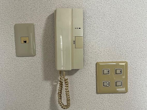 インターホン