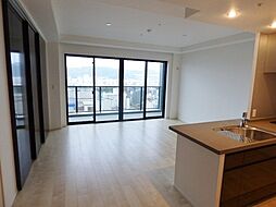 広島電鉄1系統 広島駅駅 徒歩4分の賃貸マンション 19階2LDKのリビング/ダイニング