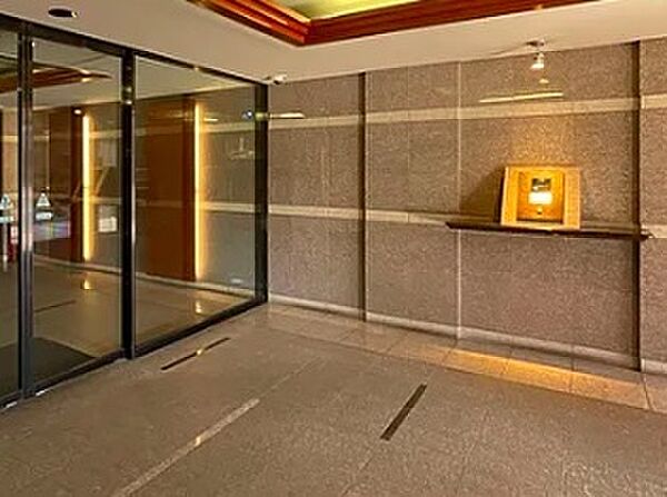 エントランスを拡大表示