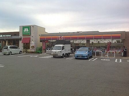 サークルK 吹田千里丘北店(694m)