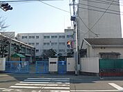 高槻市立大冠小学校（511m）