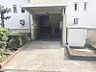 その他：階段入り口とメールボックス