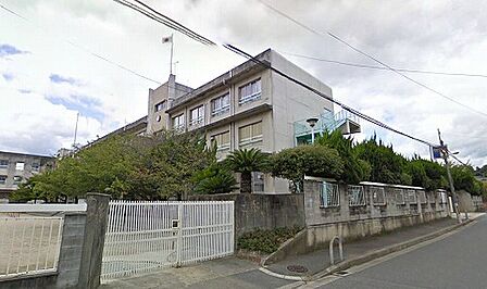 茨木市立豊川中学校(1670m)