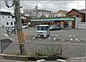 周辺：ファミリーマート 高槻須賀町店（385m）