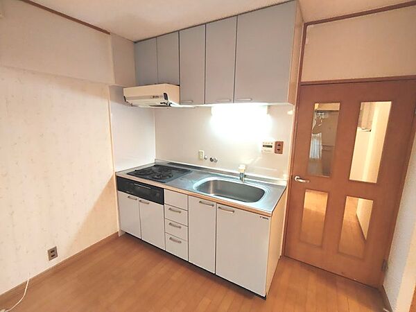 キッチンを拡大表示