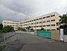 周辺：高槻市立冠中学校（714m）