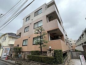 ルート四谷三丁目  ｜ 東京都新宿区大京町19（賃貸マンション1R・4階・24.86㎡） その1