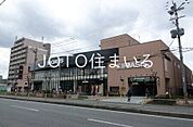 阪急オアシス高殿店 44m