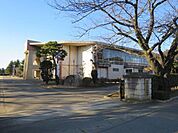 阿見町立阿見中学校 1700m