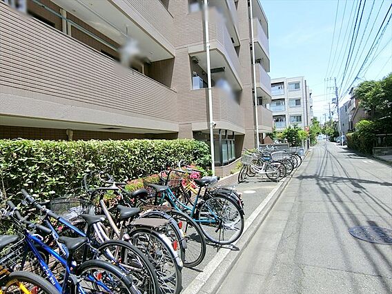 本物件に駐車場...