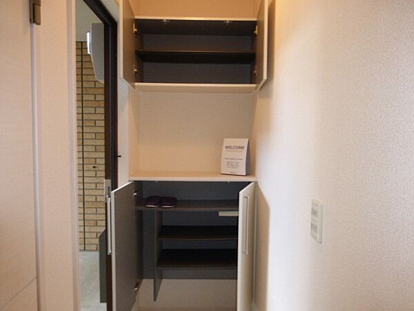 apartment 茨城県那珂市菅谷
地図を見る