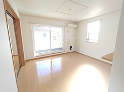 エバーグリーン 201号室 2階2LDKのリビング/ダイニング