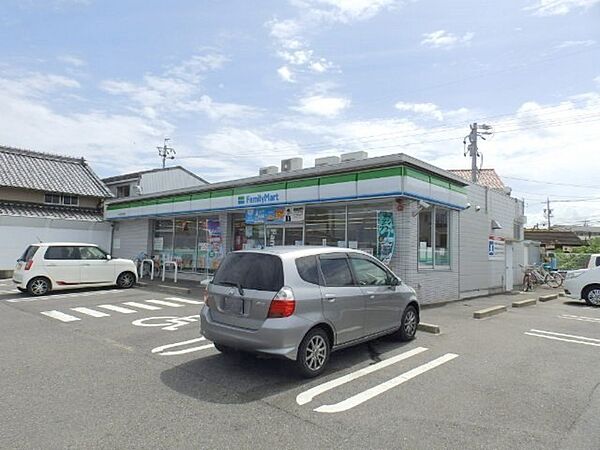 画像21:ファミリーマート　四日市東坂部店