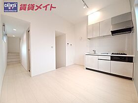 ブルーム ライラック 201 ｜ 三重県四日市市東富田町（賃貸アパート1LDK・2階・38.79㎡） その3