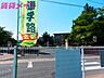 周辺：四日市市立富田小学校 778m