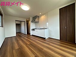 エトワール白梅 2階1LDKのリビング/ダイニング