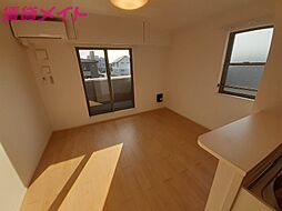 フランボワーズ　II 2階1LDKのリビング/ダイニング