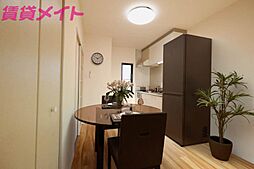 アルシオネ宮の前　Ｂ棟 1階2Kのリビング/ダイニング